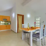 Mato Apartment *
