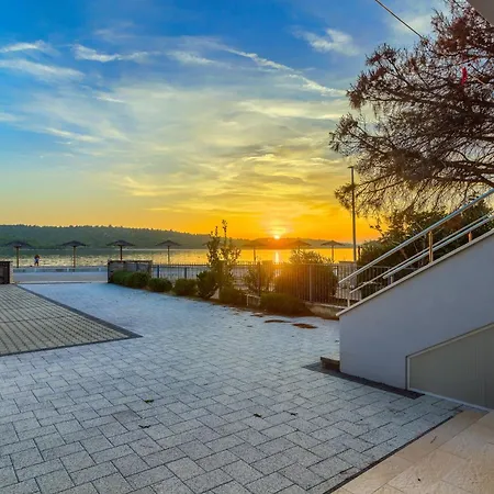 Mato 아파트 피로바츠