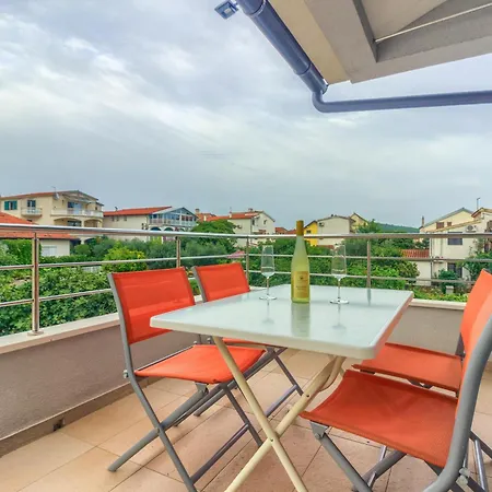 Mato Apartament Pirovac