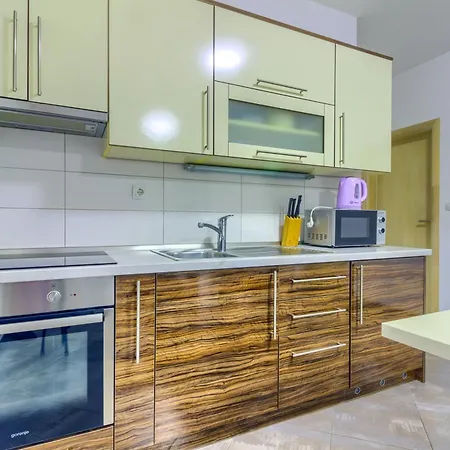 Apartament Mato Pirovac