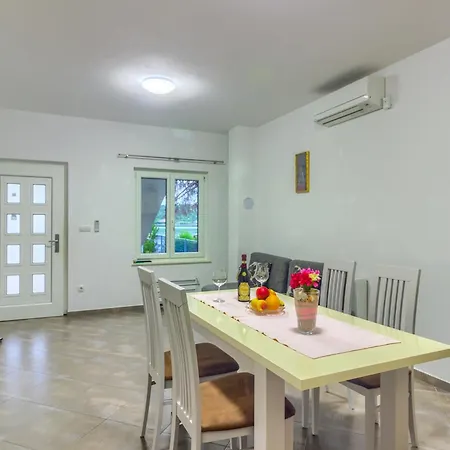 Mato Apartment