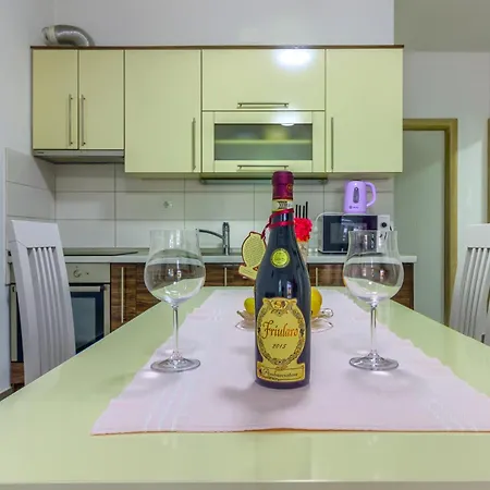 Apartament Mato *