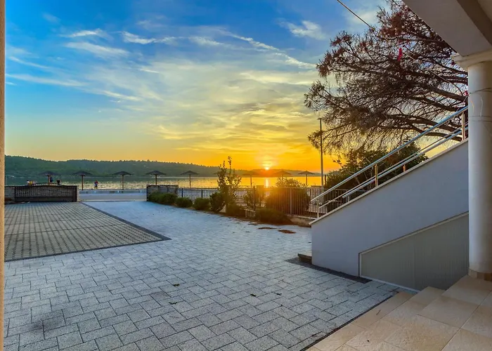 Mato Appartamento Pirovac