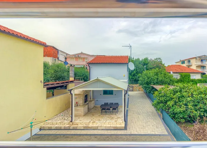 Mato Appartement Pirovac