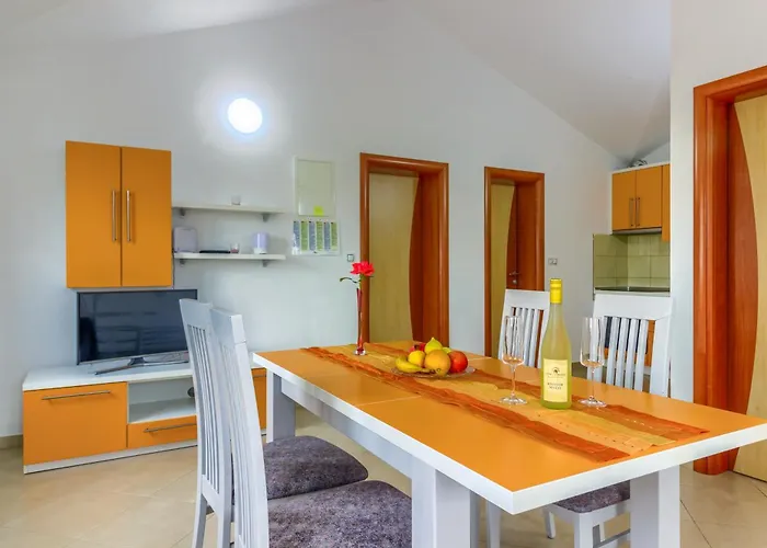 Appartement Mato Pirovac